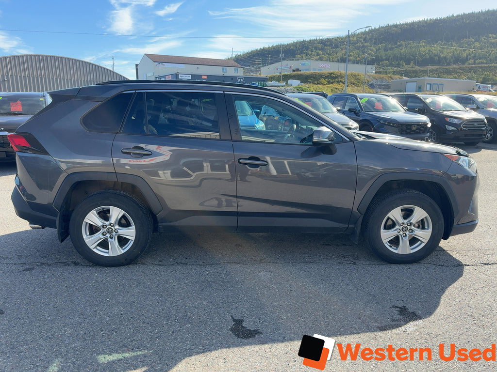 2019 Toyota RAV4 AWD XLE