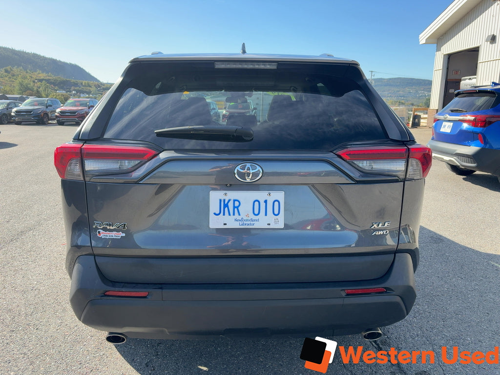 2019 Toyota RAV4 AWD XLE
