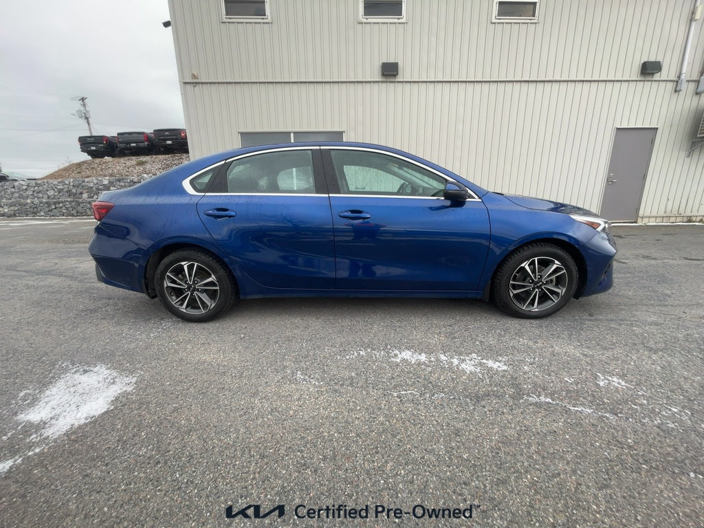 2024 Kia Forte EX IVT